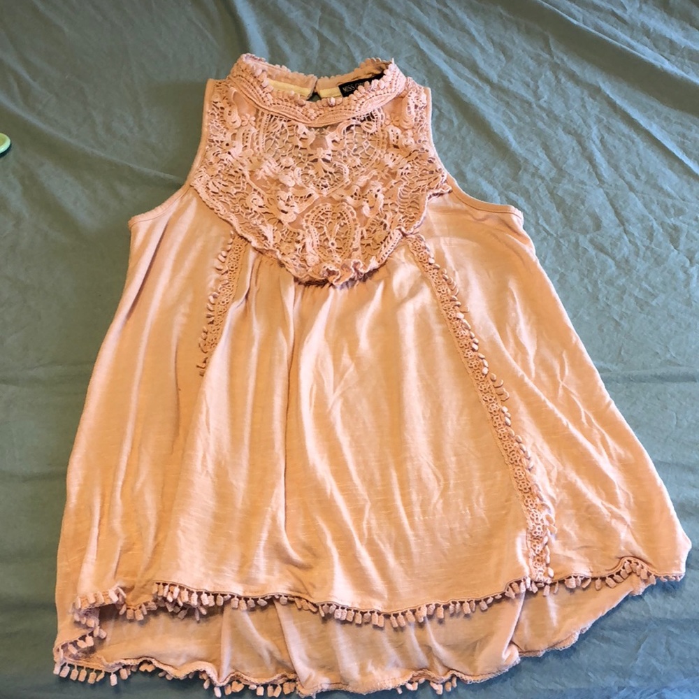 Pale pink top